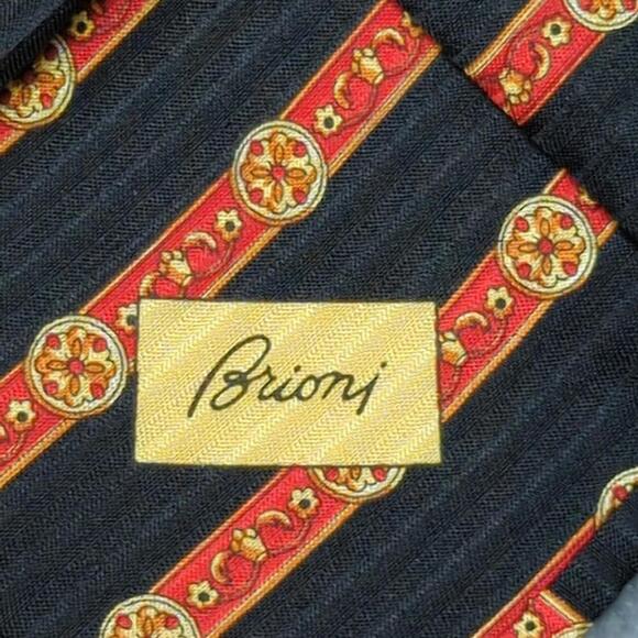 Vintage Brioni Tie Black and Red Striped 100% Silk Hand Made in Italy Barcelino - Picture 7 of 9